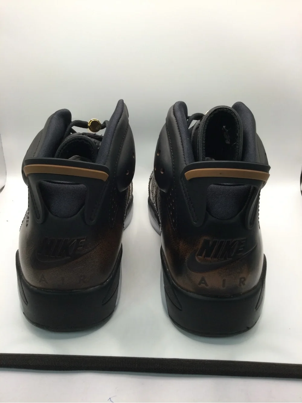 Jordan Men's Black Sneakers with Gold Jumpman
